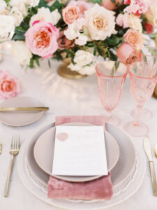 A pink-themed wedding table